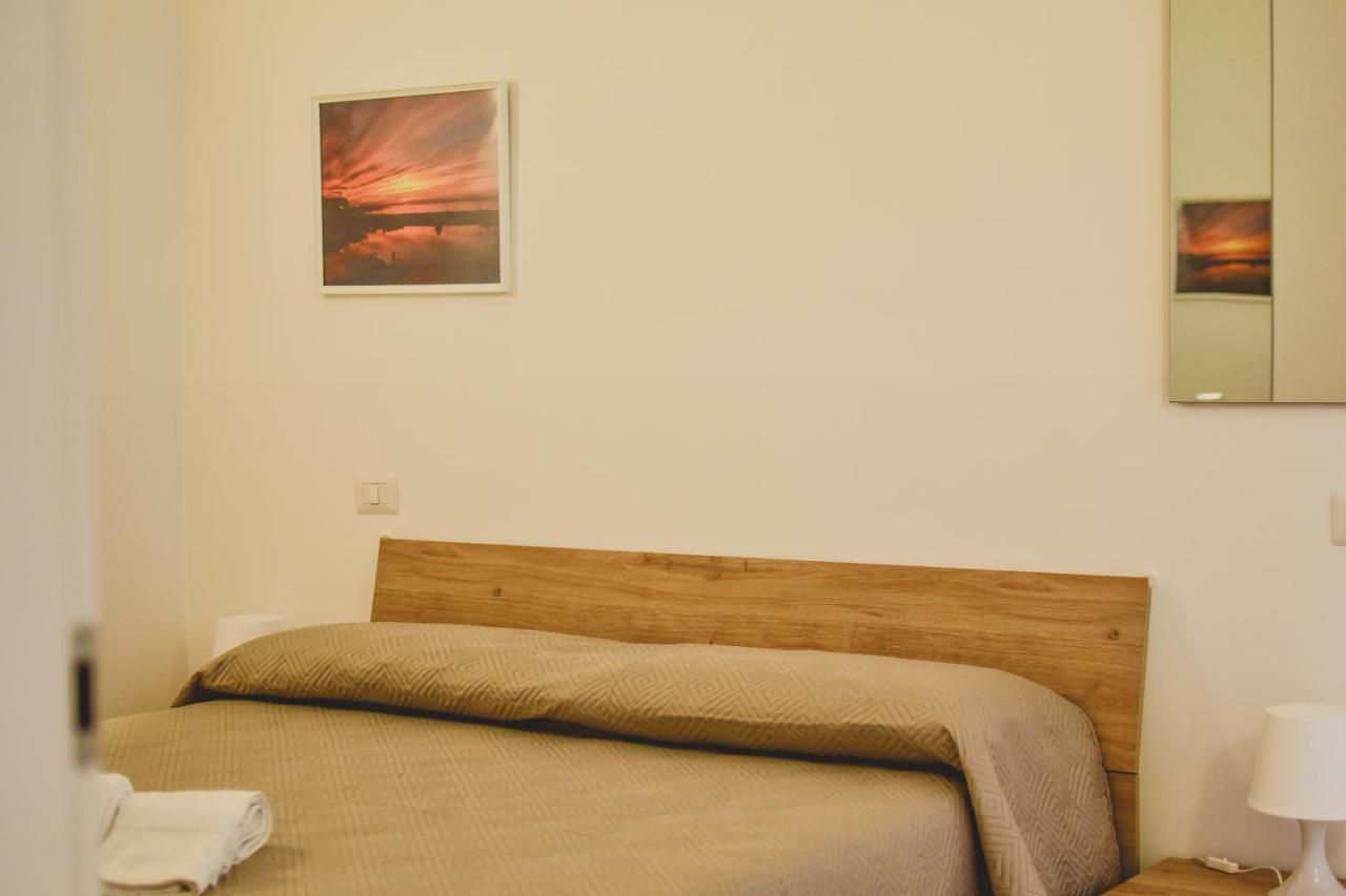 Nel Mar Casa Vacanze ジョヴィナッツォ エクステリア 写真